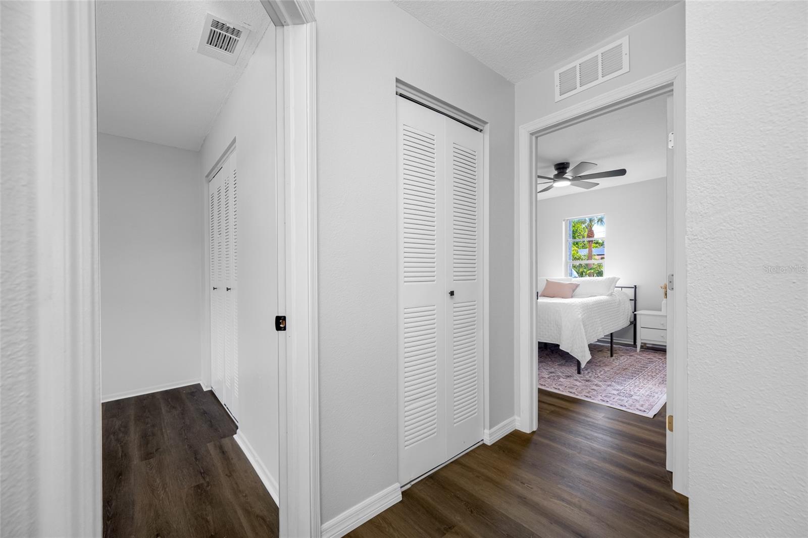 Image 18 of 38 For 8248 44th Street N