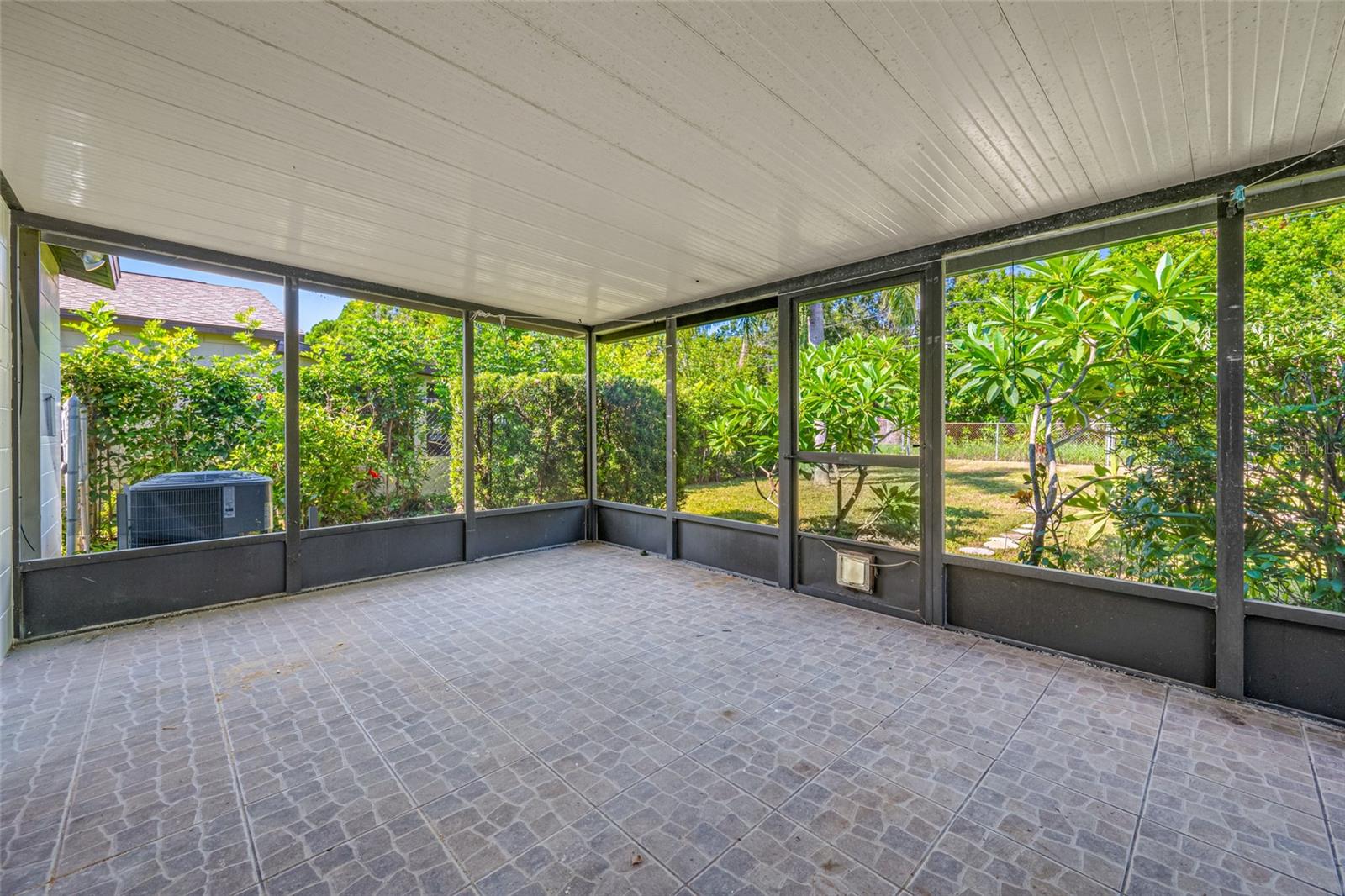 Image 27 of 38 For 8248 44th Street N