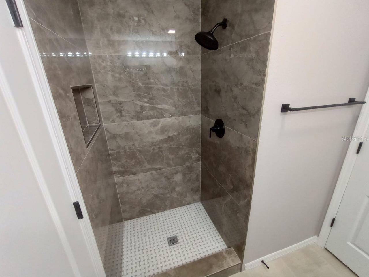 Image 10 of 12 For 4042 Winding Vine Drive