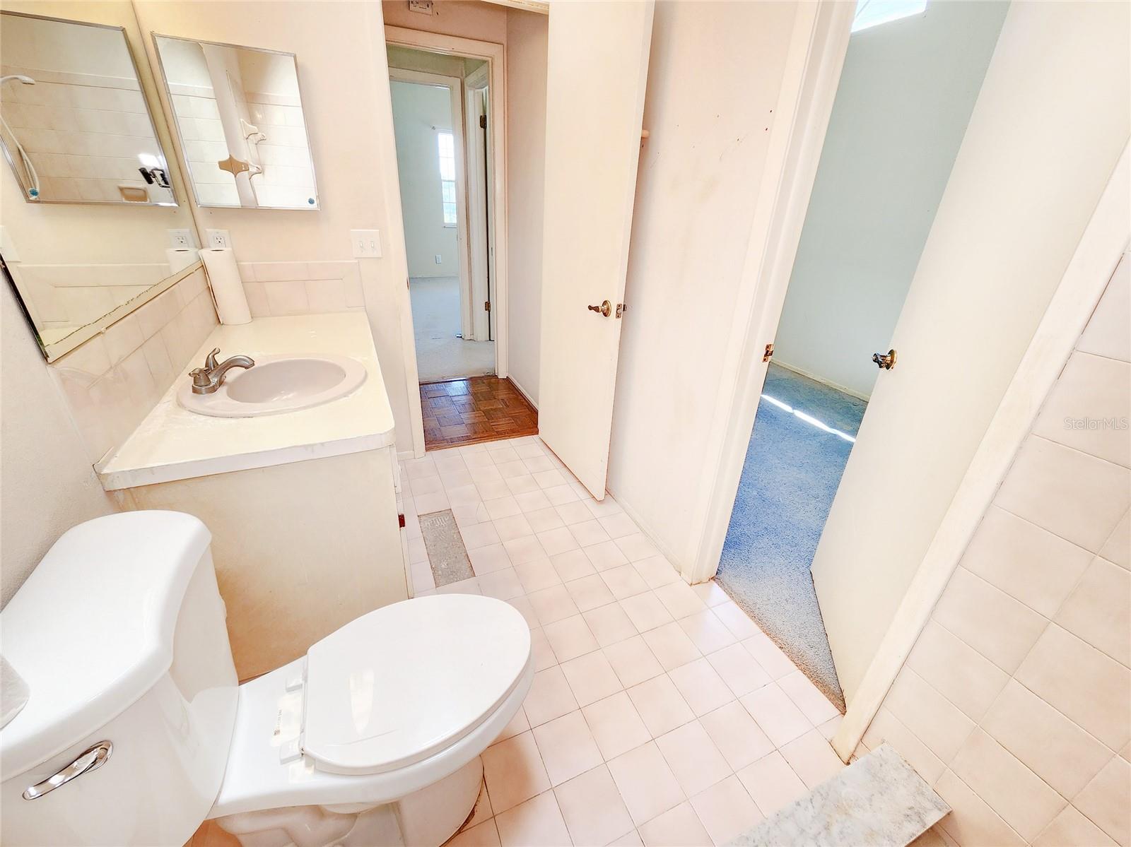 Image 22 of 60 For 13922 Raie Avenue