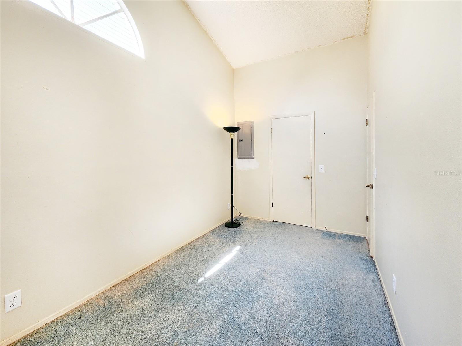 Image 23 of 60 For 13922 Raie Avenue