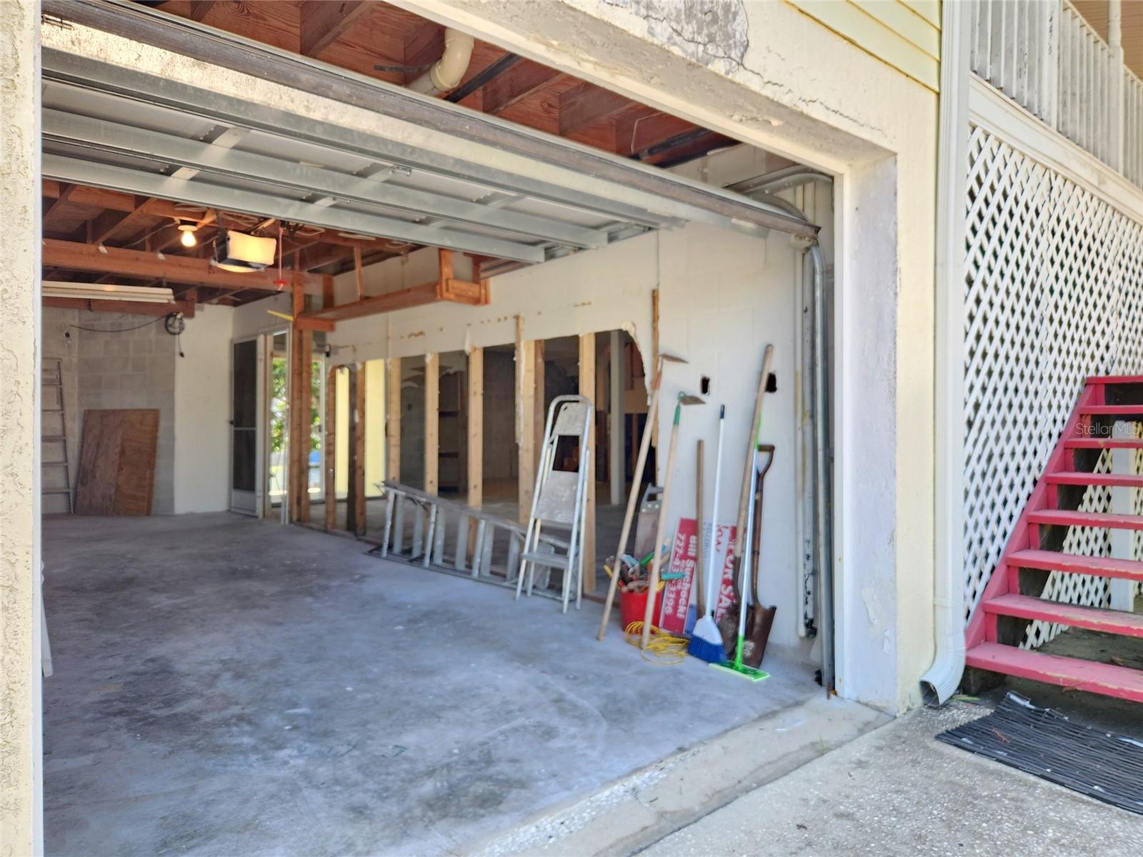 Image 39 of 60 For 13922 Raie Avenue