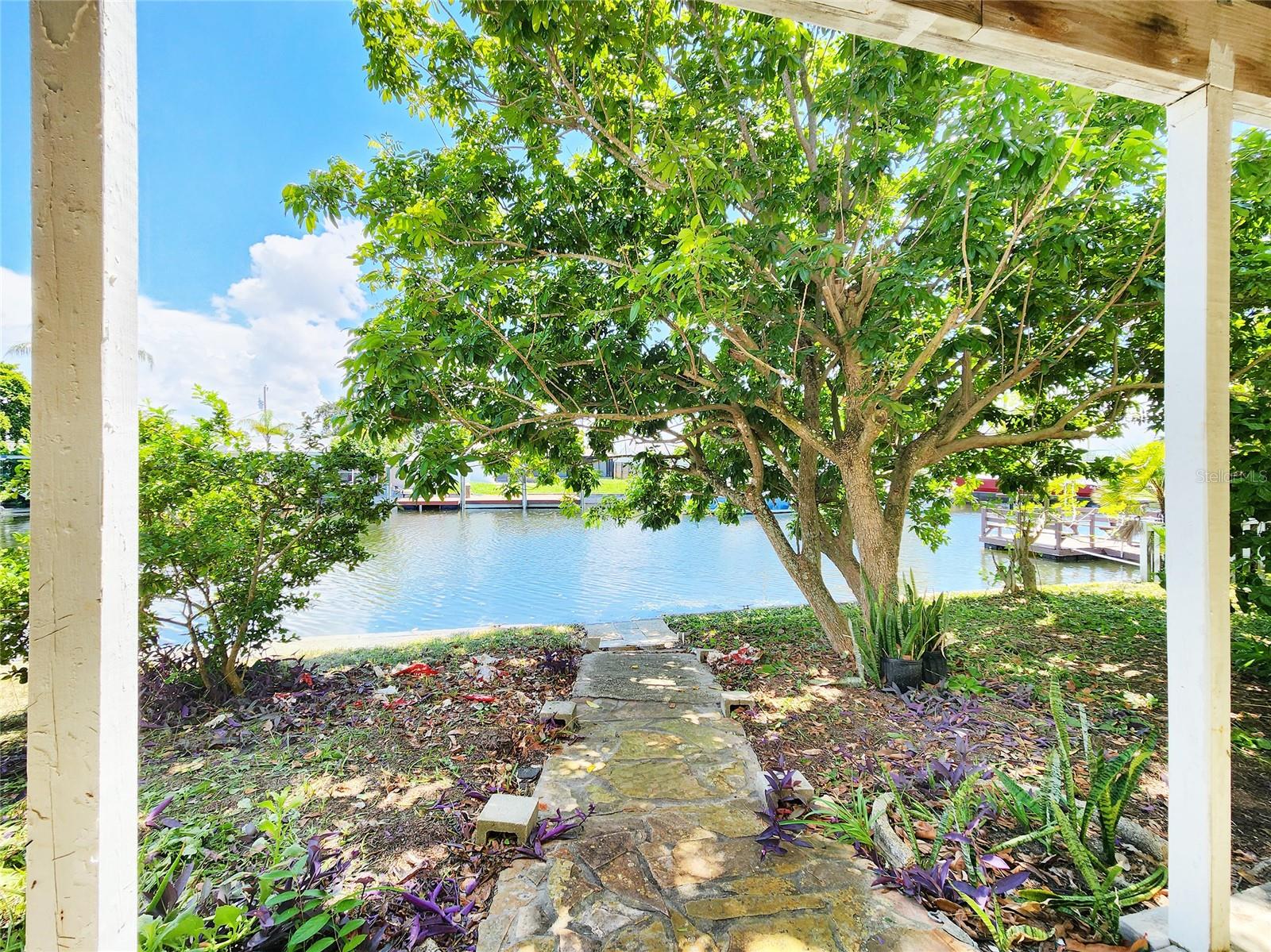 Image 42 of 60 For 13922 Raie Avenue