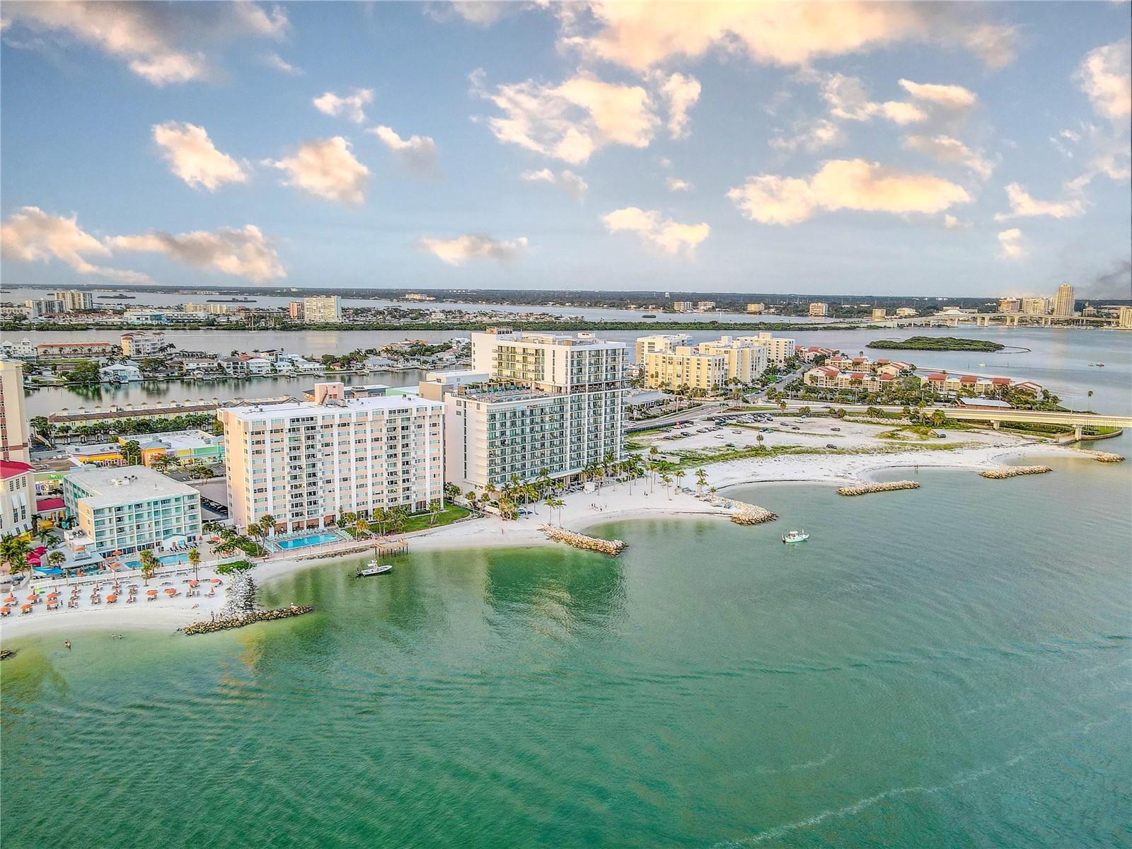 Image 18 of 35 For 691 Gulfview Boulevard 1608