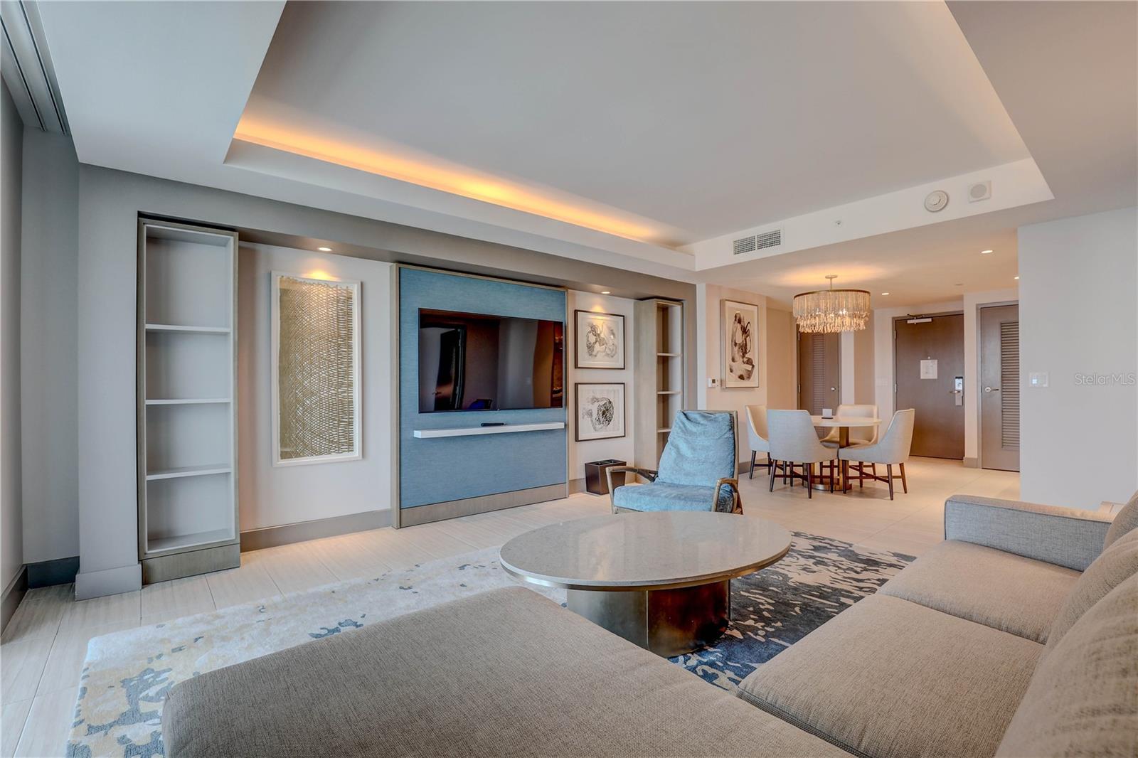 Image 2 of 35 For 691 Gulfview Boulevard 1608