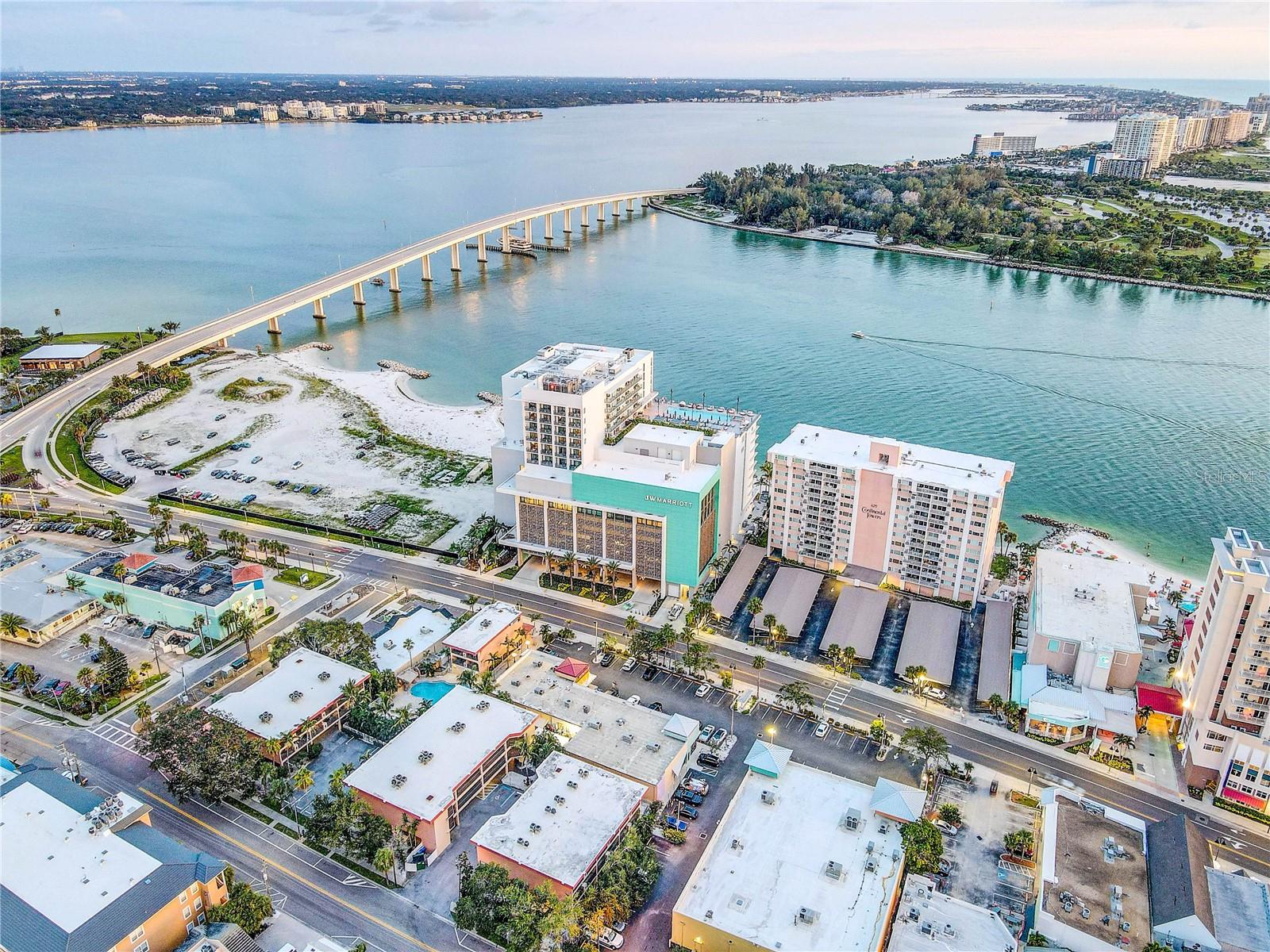 Image 25 of 35 For 691 Gulfview Boulevard 1608