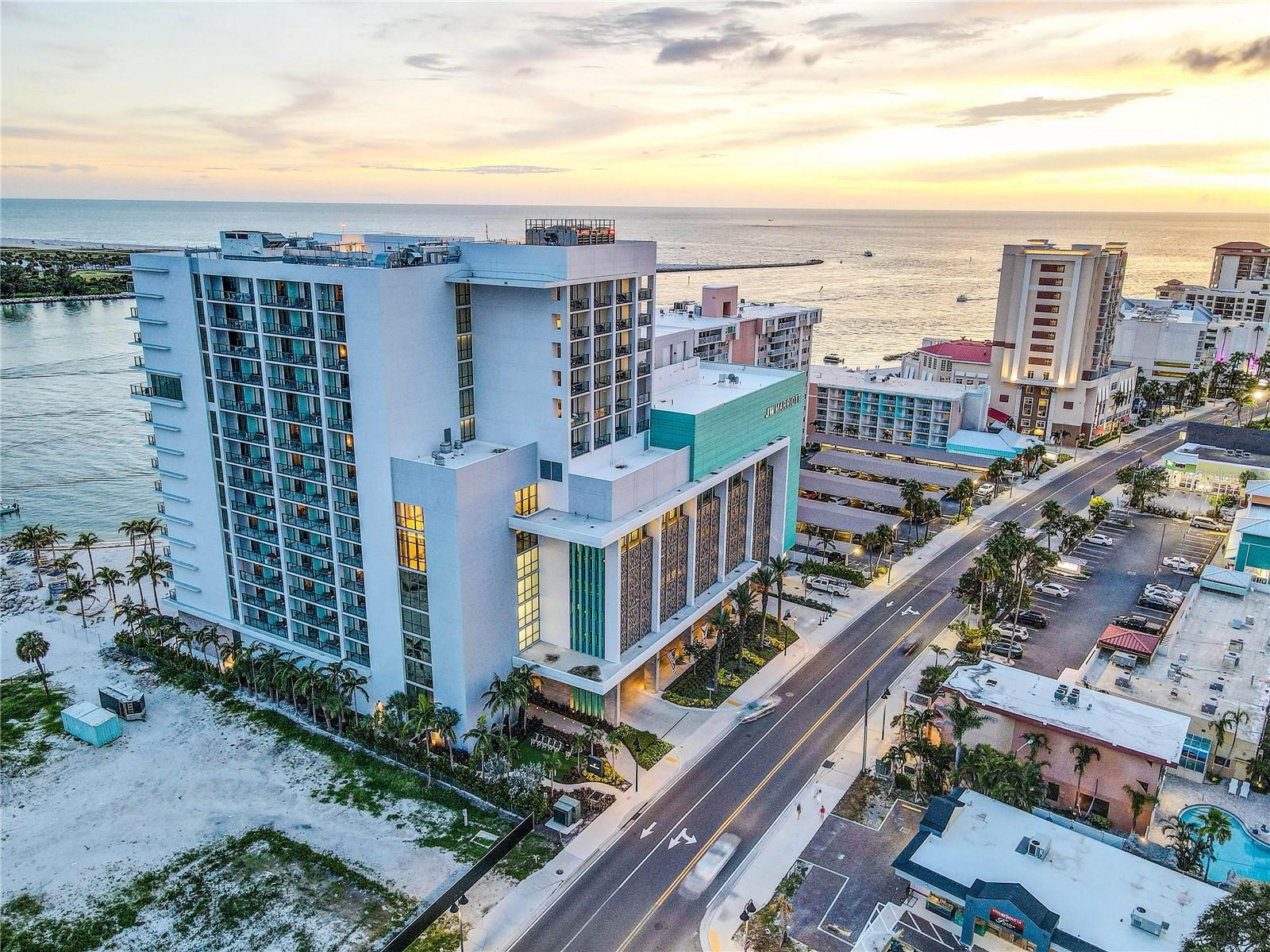 Image 27 of 35 For 691 Gulfview Boulevard 1608