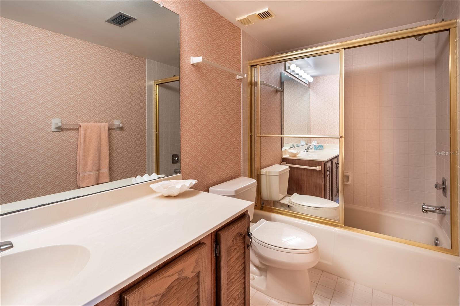 Image 16 of 60 For 103 1st Street E 116