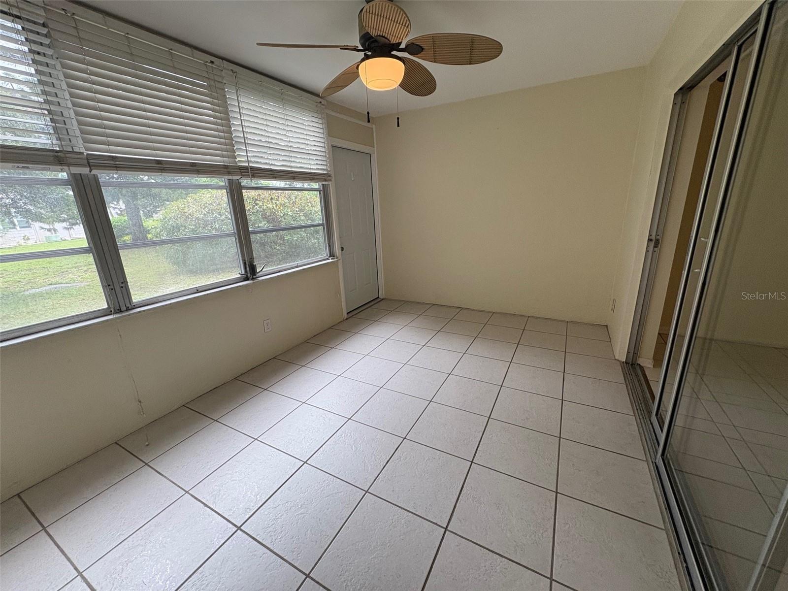 Image 6 of 17 For 211 Pasadena Avenue N 102