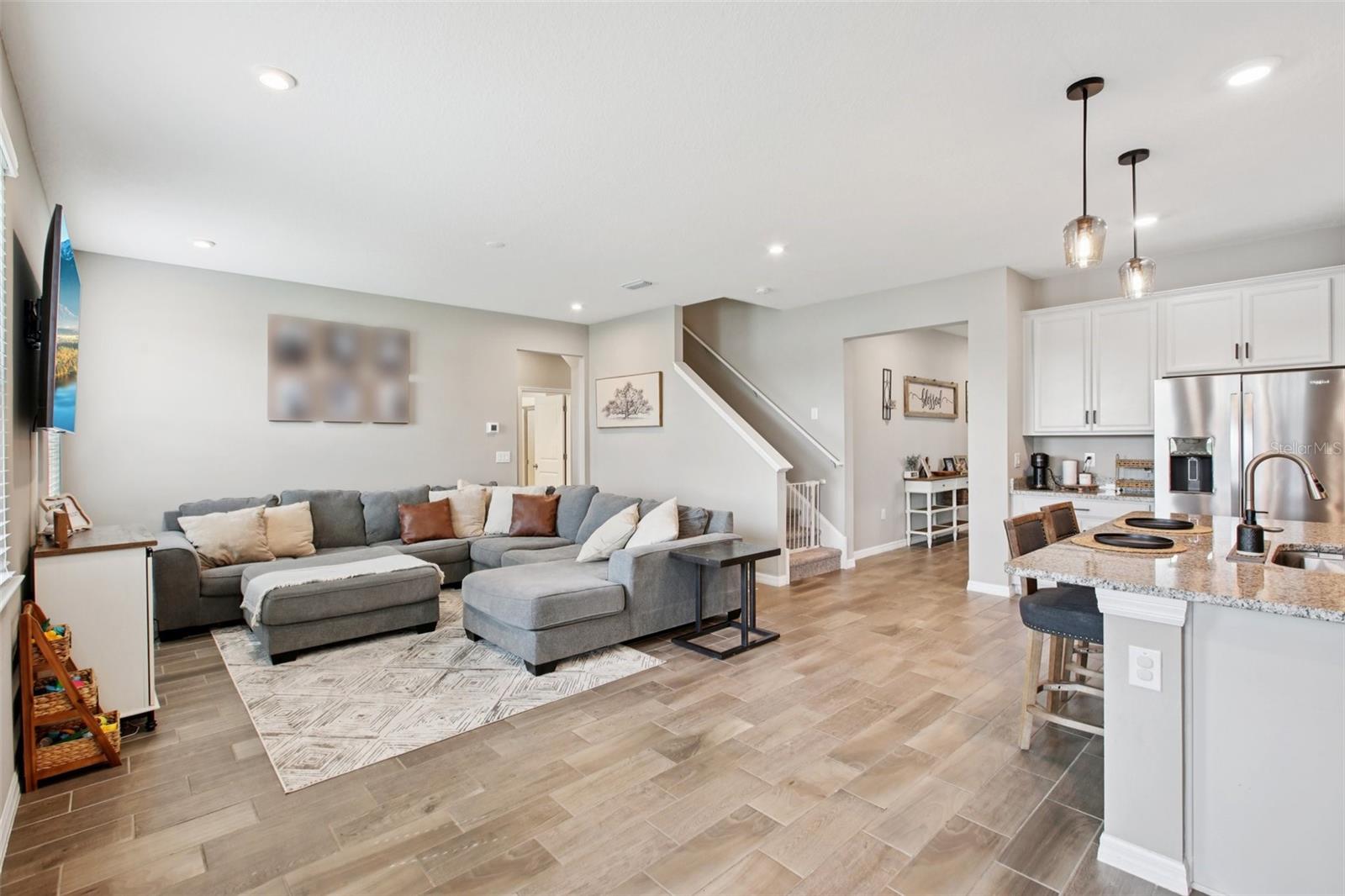 Image 10 of 42 For 13607 Palmera Vista Drive