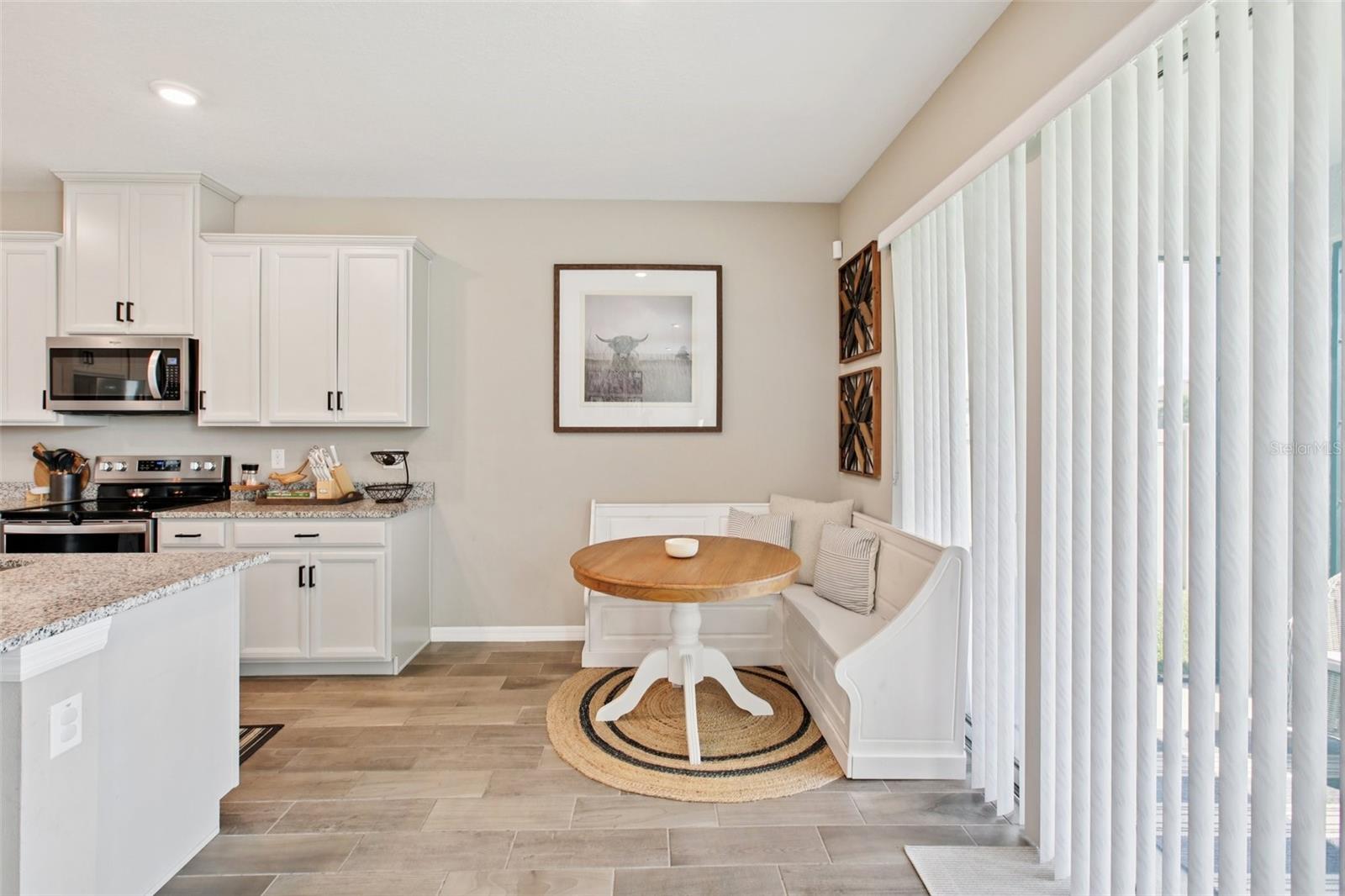 Image 13 of 42 For 13607 Palmera Vista Drive