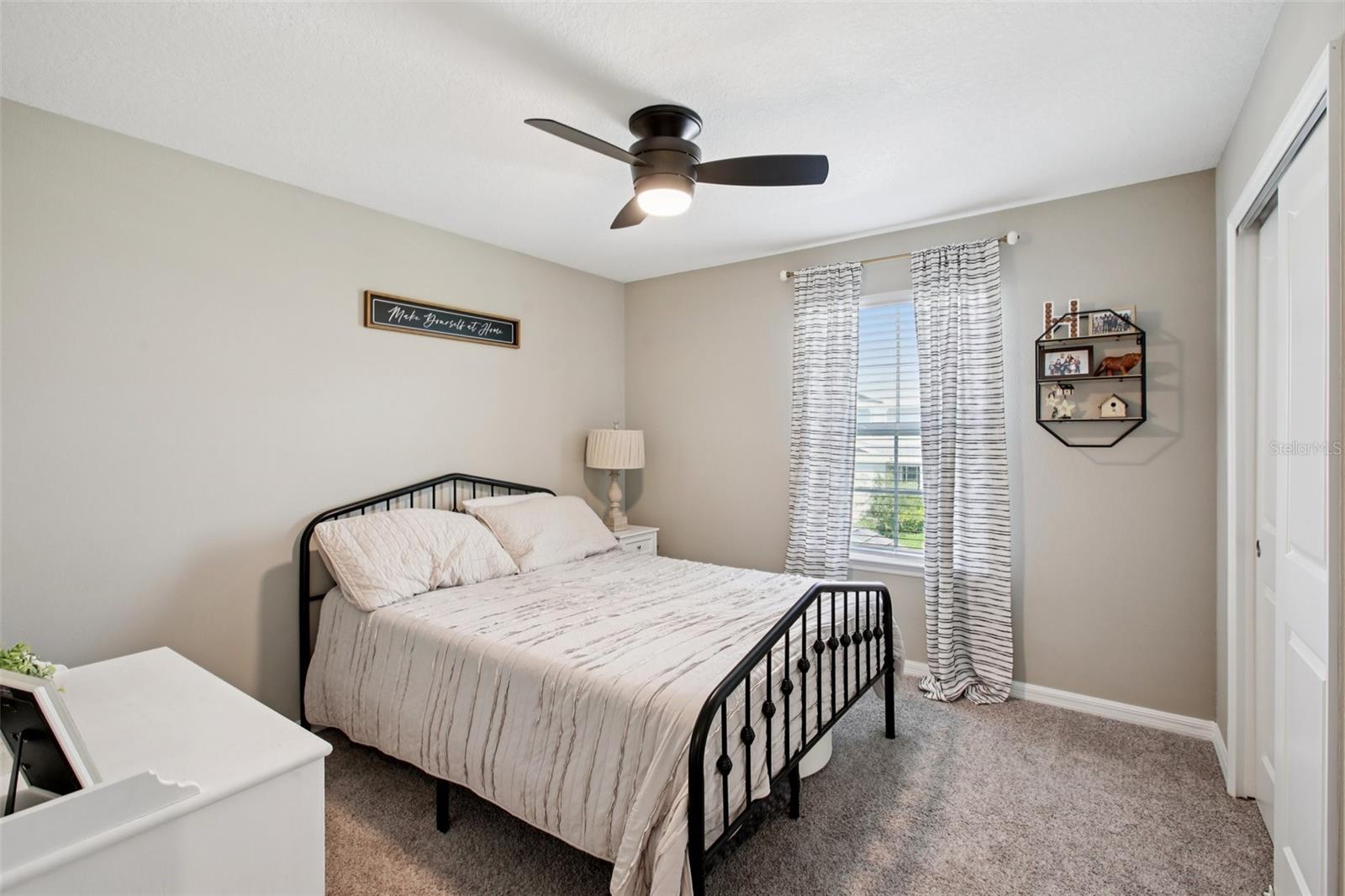 Image 22 of 42 For 13607 Palmera Vista Drive