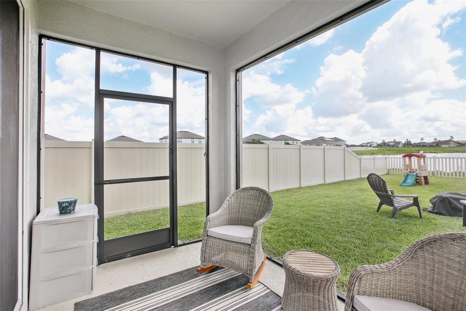 Image 30 of 42 For 13607 Palmera Vista Drive