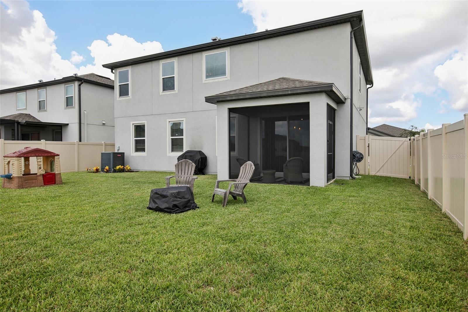 Image 32 of 42 For 13607 Palmera Vista Drive