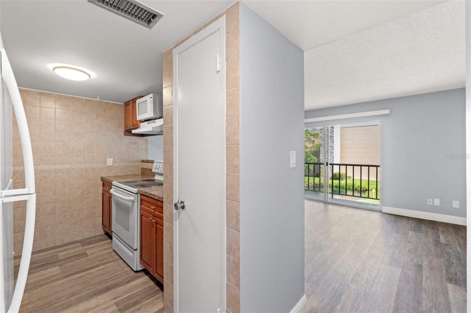 Image 9 of 25 For 5820 Church Avenue 326