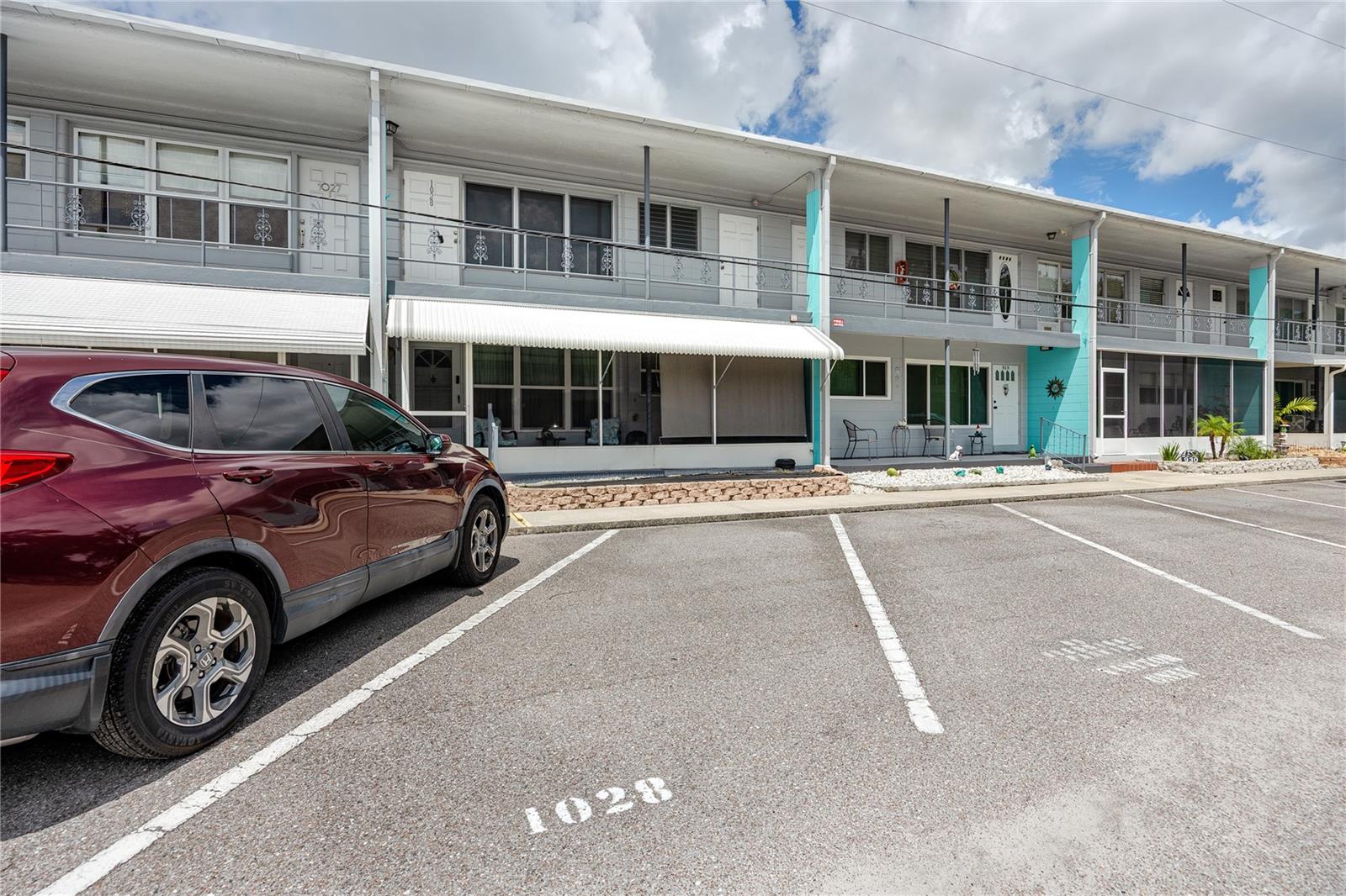 Details for 4152 55th Way N 1028, KENNETH CITY, FL 33709