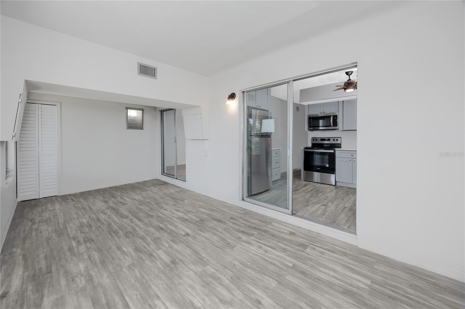 Image 22 of 46 For 4152 55th Way N 1028