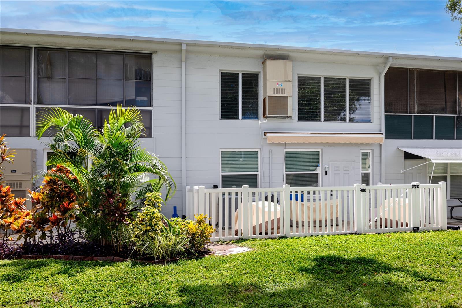 Image 39 of 46 For 4152 55th Way N 1028