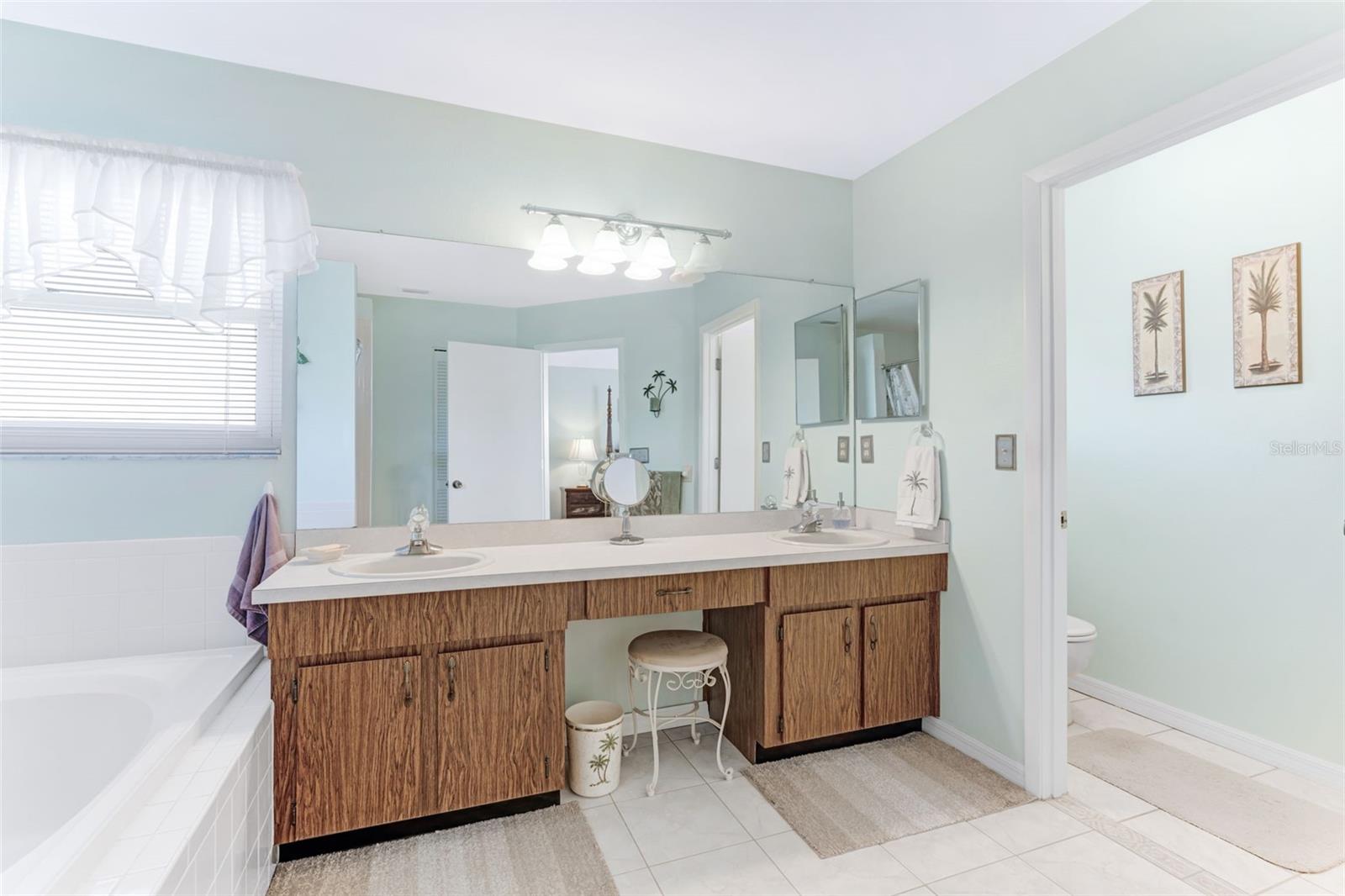 Listing photo id 38 for 2026 Chelam Way