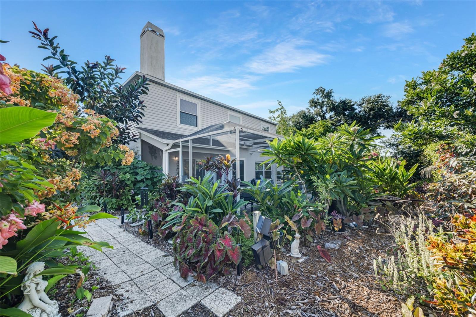 Listing photo id 48 for 2026 Chelam Way