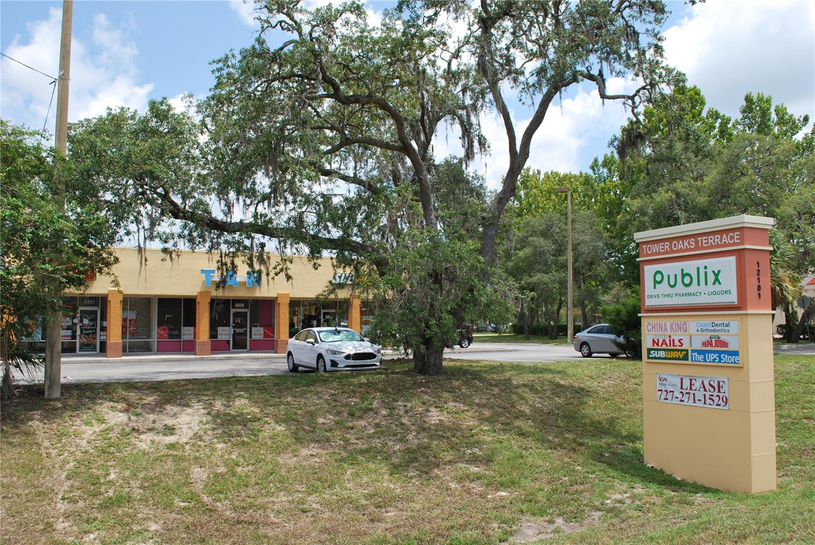 Image 3 of 11 For 8923 State Road 52  8923