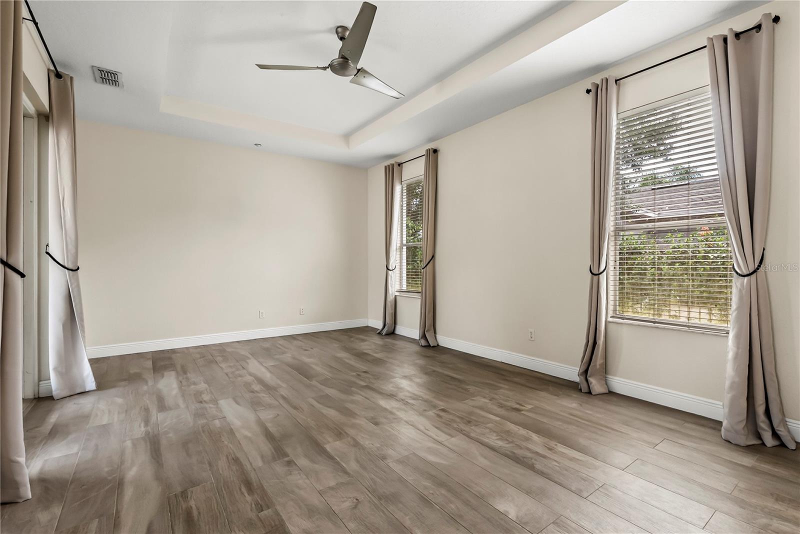 Image 11 of 40 For 10117 Sweetleaf Street