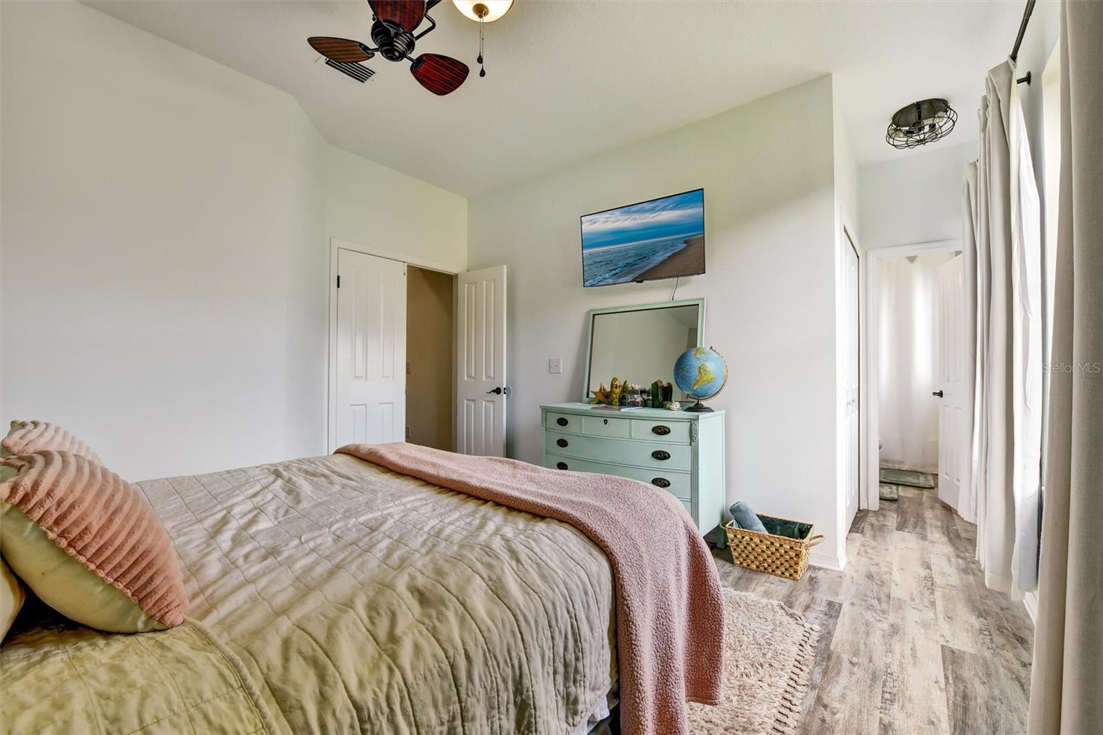 Image 36 of 71 For 10515 Chambers Drive