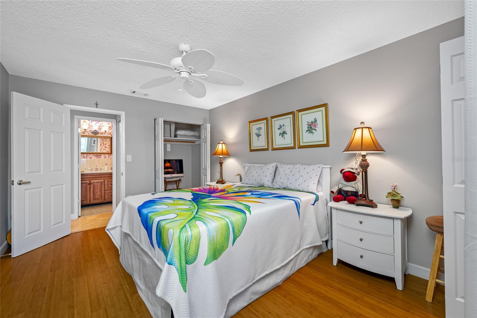 Image 21 of 36 For 5530 80th Street N C302