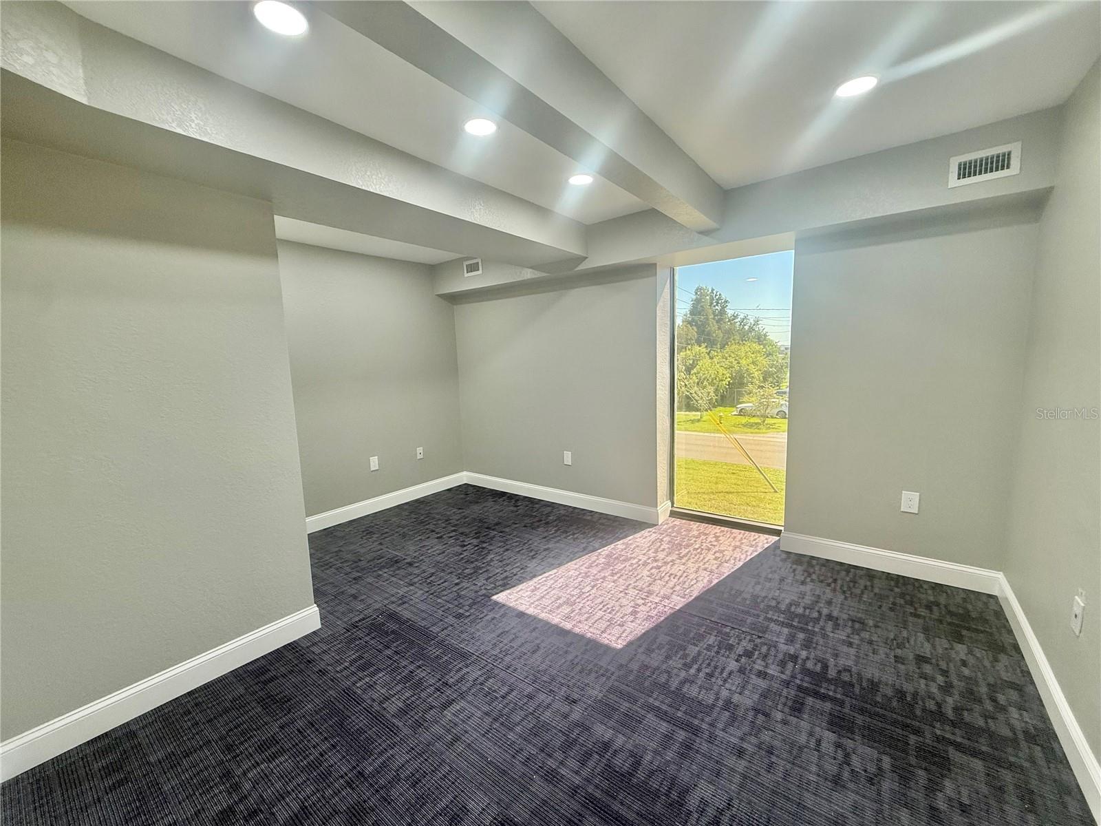 Image 3 of 13 For 13246 38th Street N 201