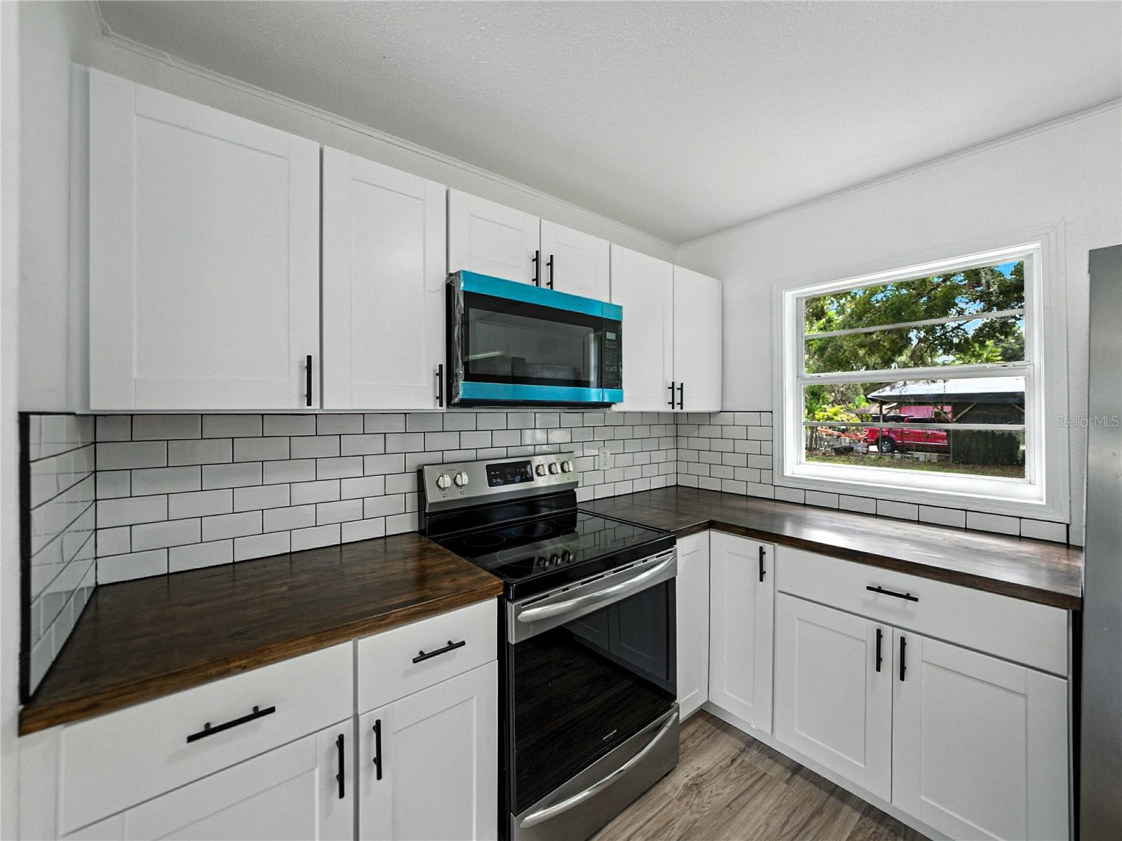 Image 19 of 40 For 18434 Geraldine Road