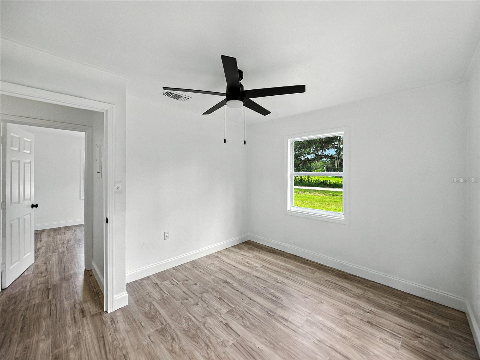 Image 23 of 40 For 18434 Geraldine Road