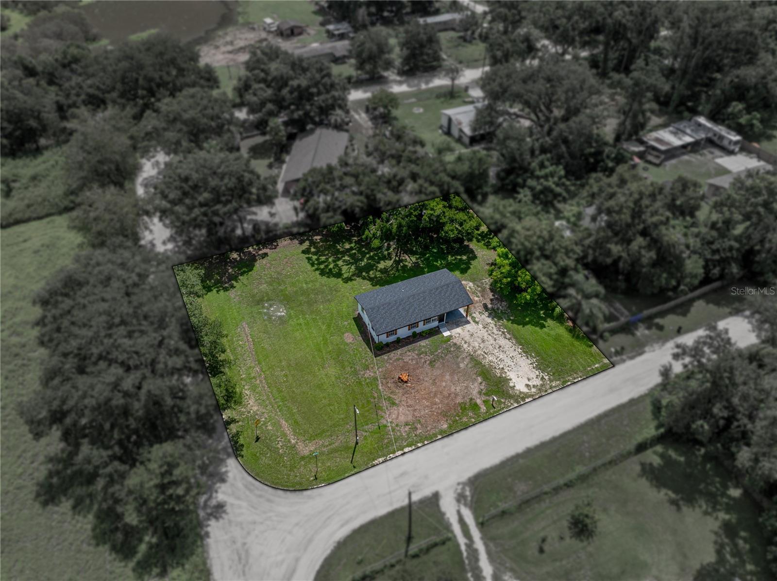 Image 4 of 40 For 18434 Geraldine Road