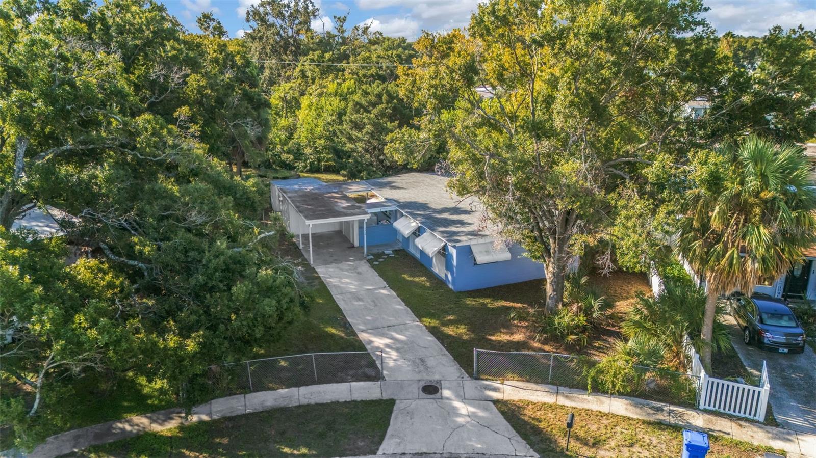 Listing photo id 32 for 1316 Larsen Lane