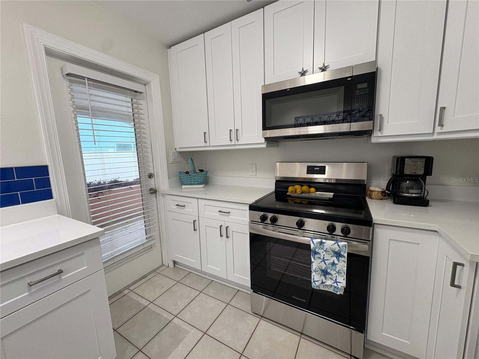 Image 3 of 31 For 353 81st Ave