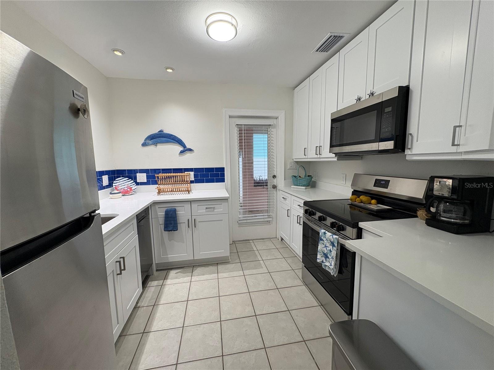 Image 4 of 31 For 353 81st Ave