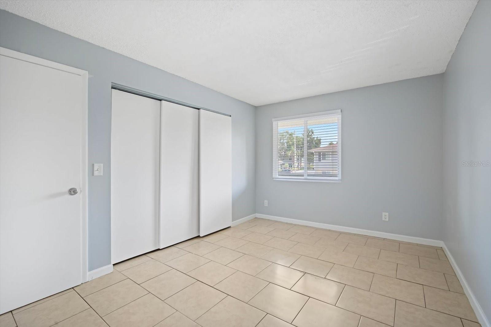Image 13 of 21 For 638 Golden Raintree Place