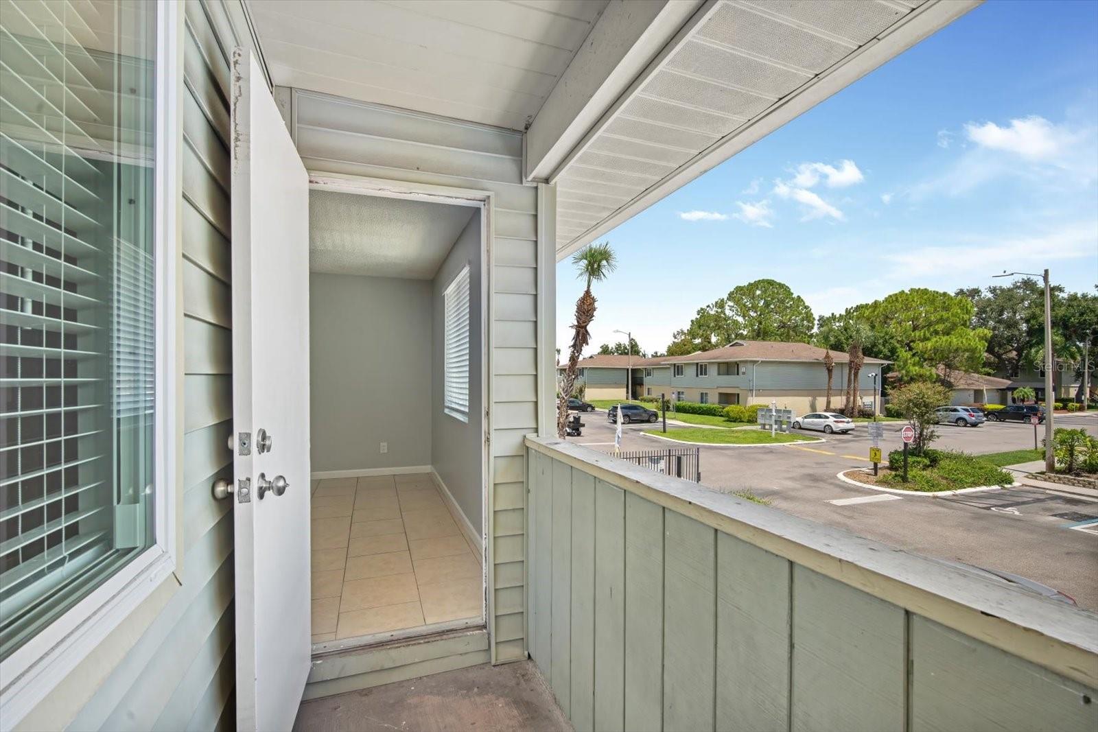 Image 15 of 21 For 638 Golden Raintree Place