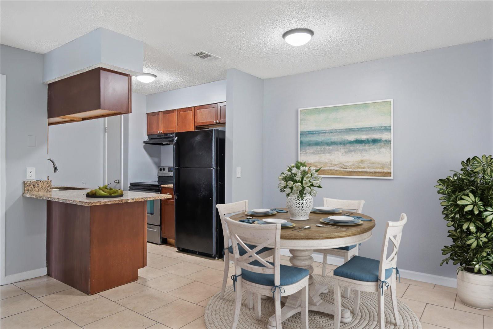 Image 5 of 21 For 638 Golden Raintree Place