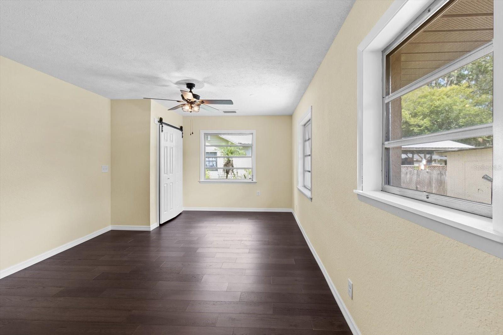 Image 19 of 43 For 406 9th Street