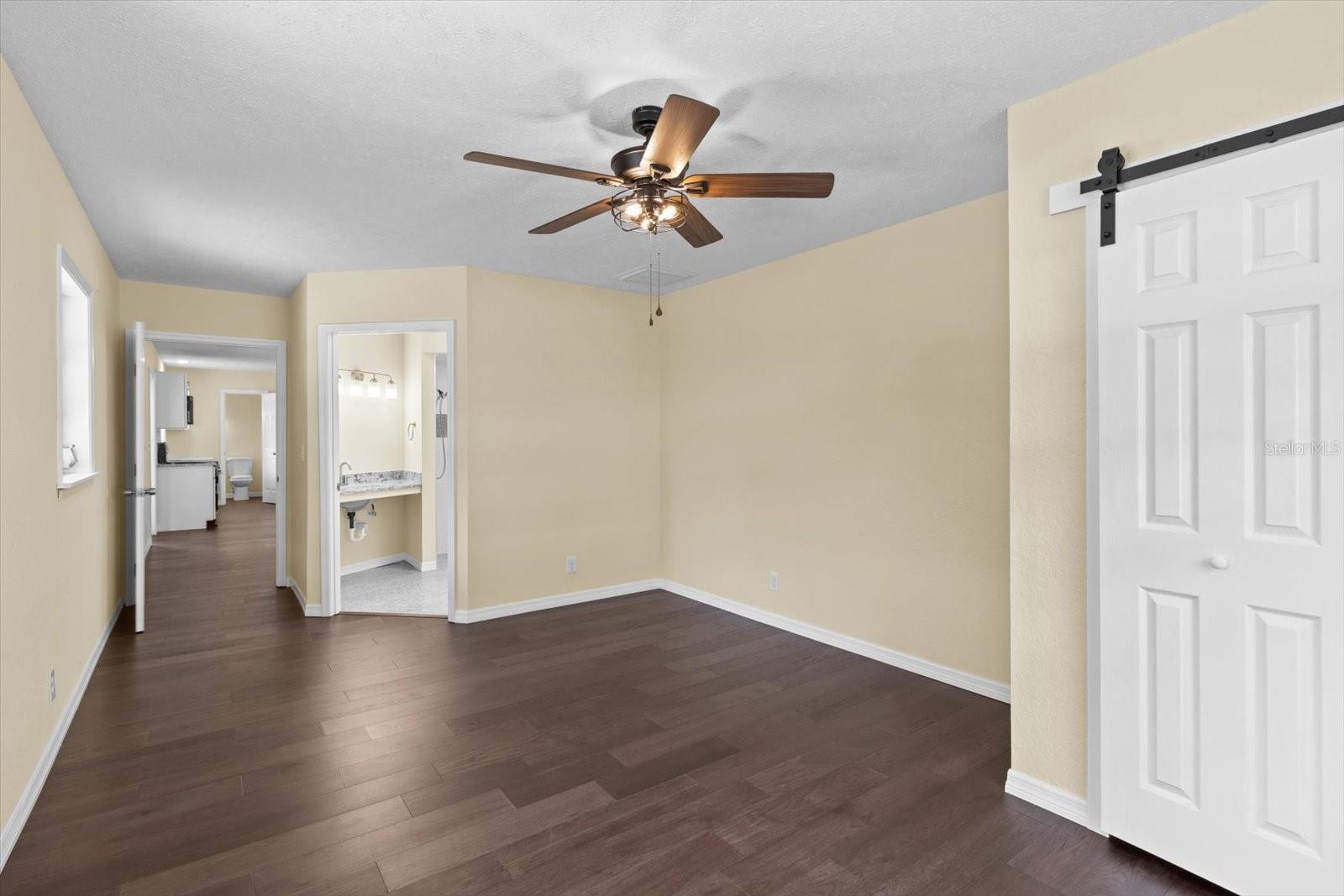 Image 22 of 43 For 406 9th Street
