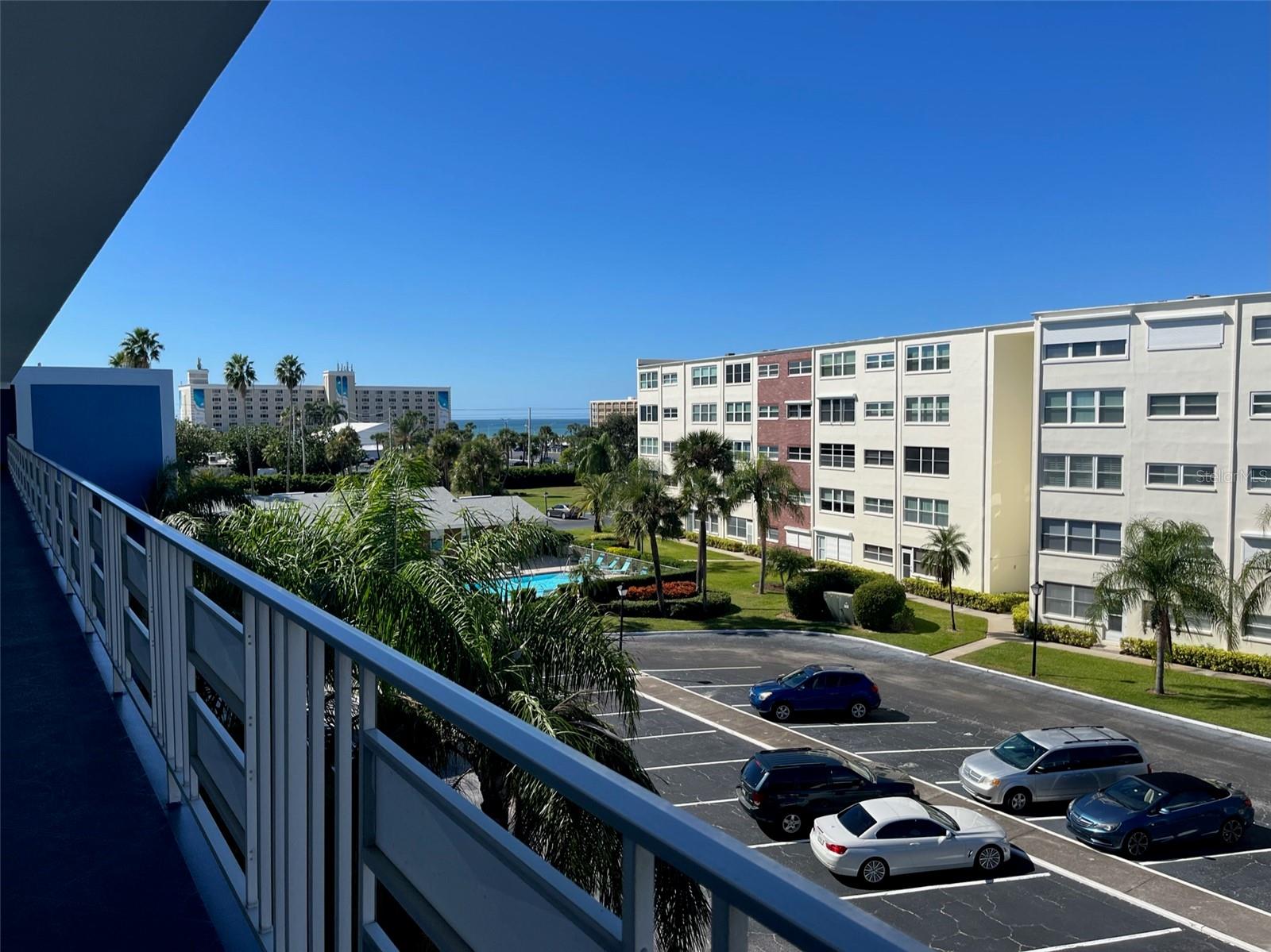 Image 5 of 28 For 5555 Gulf Boulevard 406