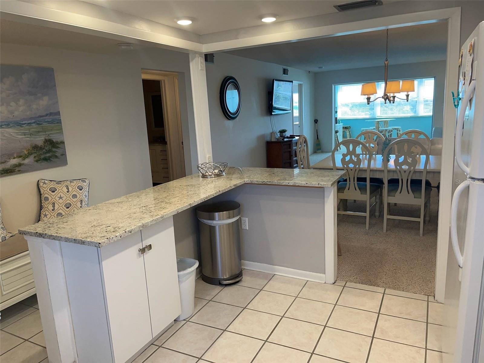 Image 9 of 28 For 5555 Gulf Boulevard 406