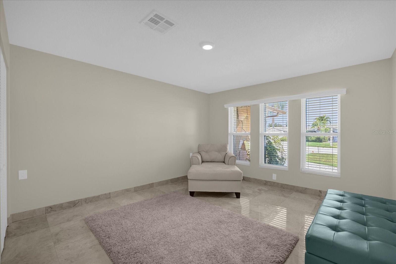 Image 31 of 51 For 3506 Seaway Drive