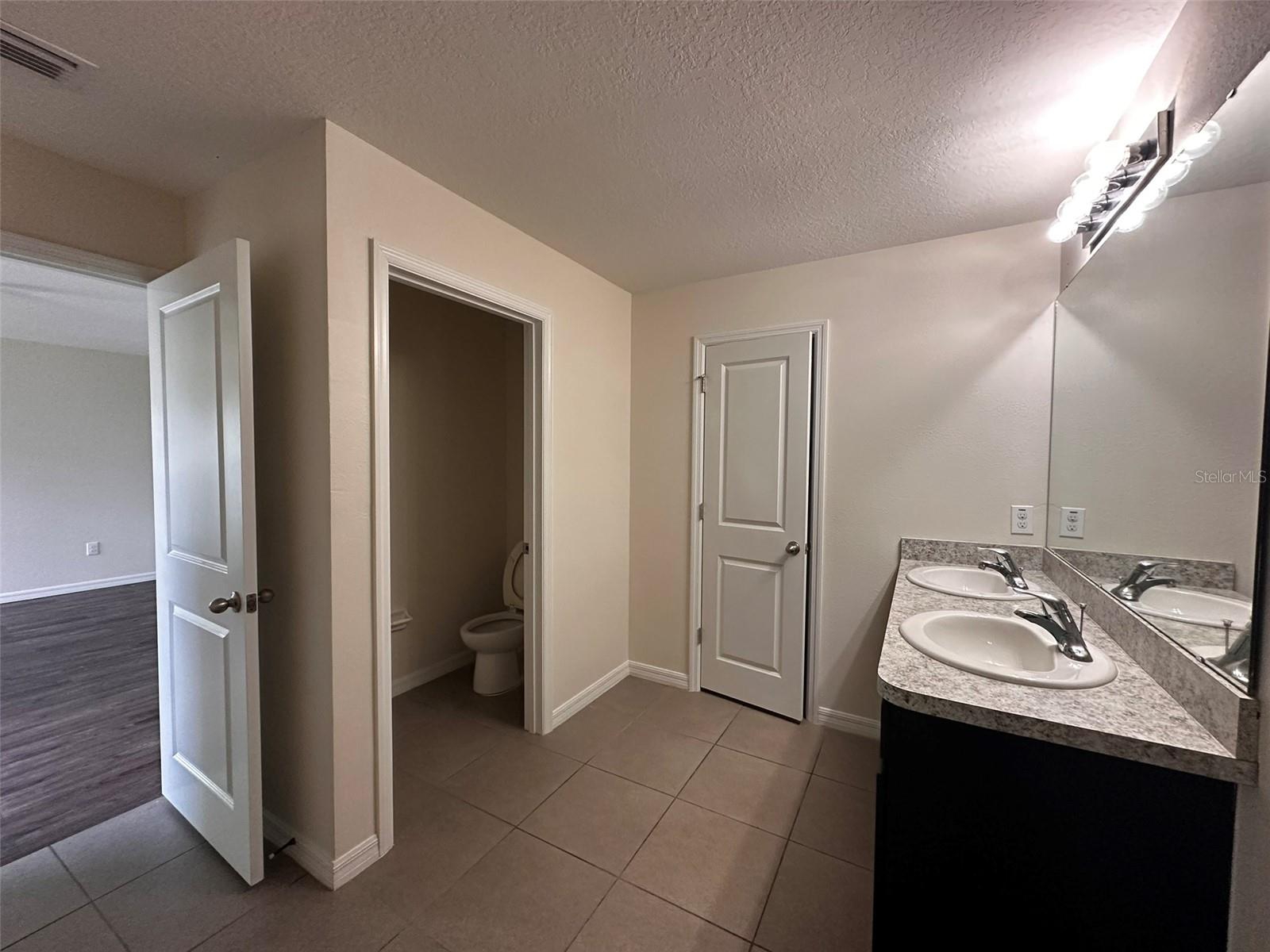 Image 18 of 21 For 7493 Tuscan Bay Circle