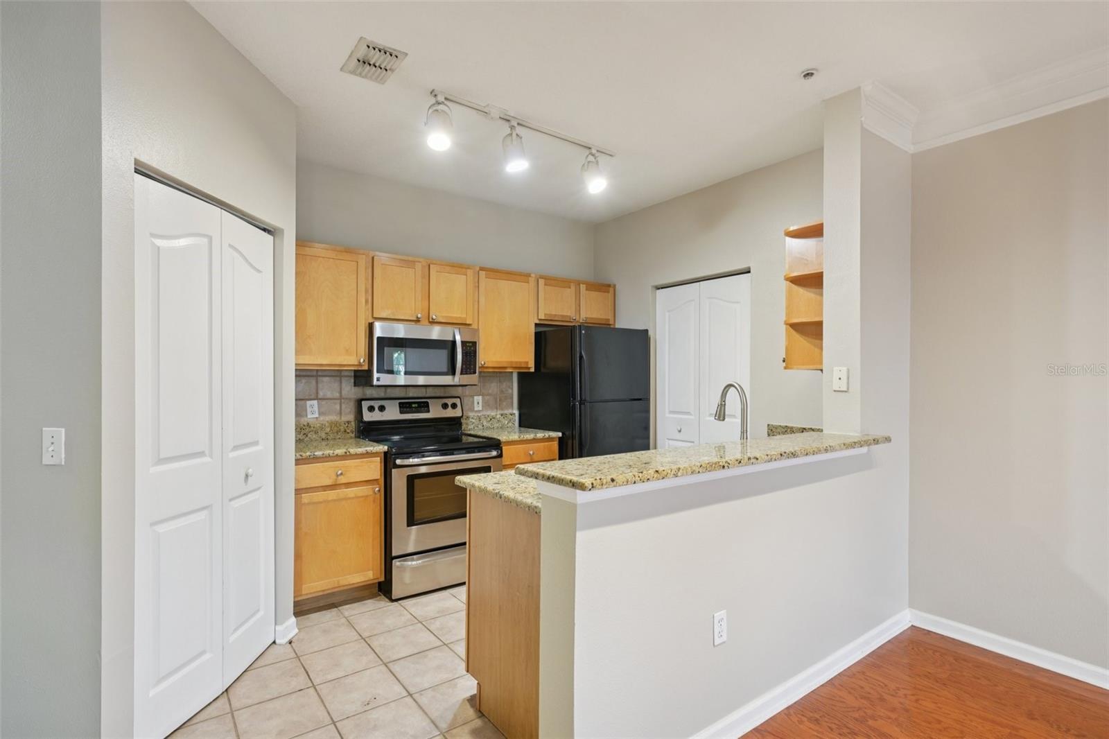 Image 15 of 59 For 4207 Dale Mabry Highway  11207