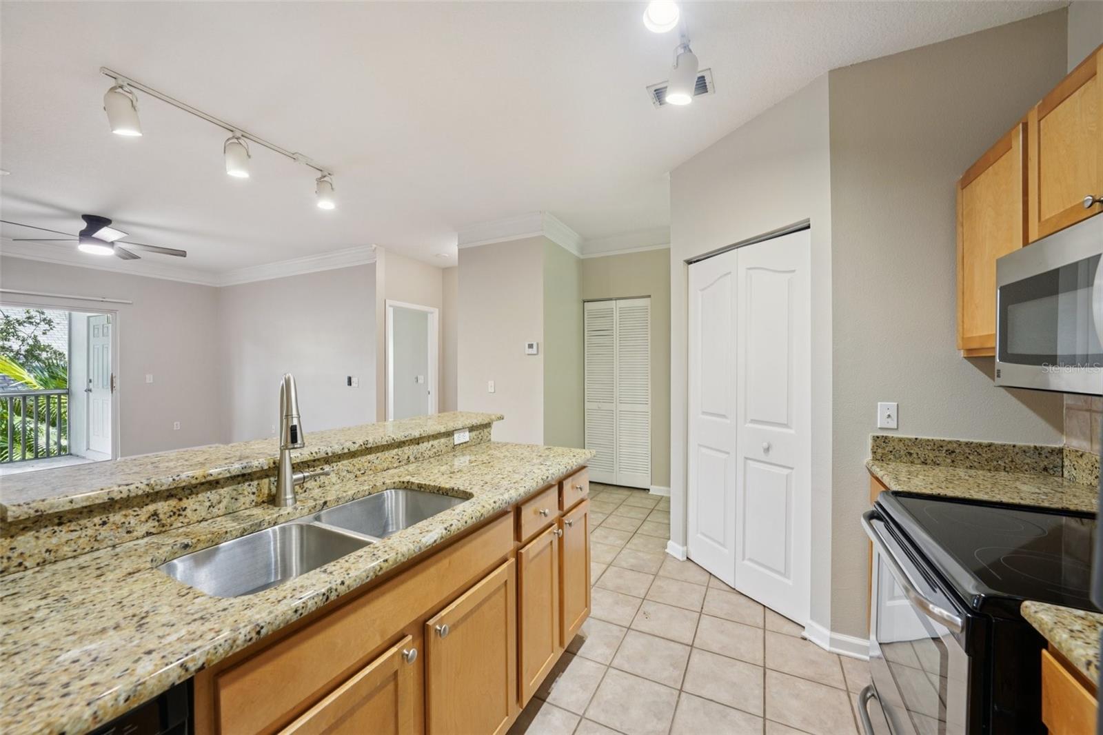 Image 20 of 59 For 4207 Dale Mabry Highway  11207