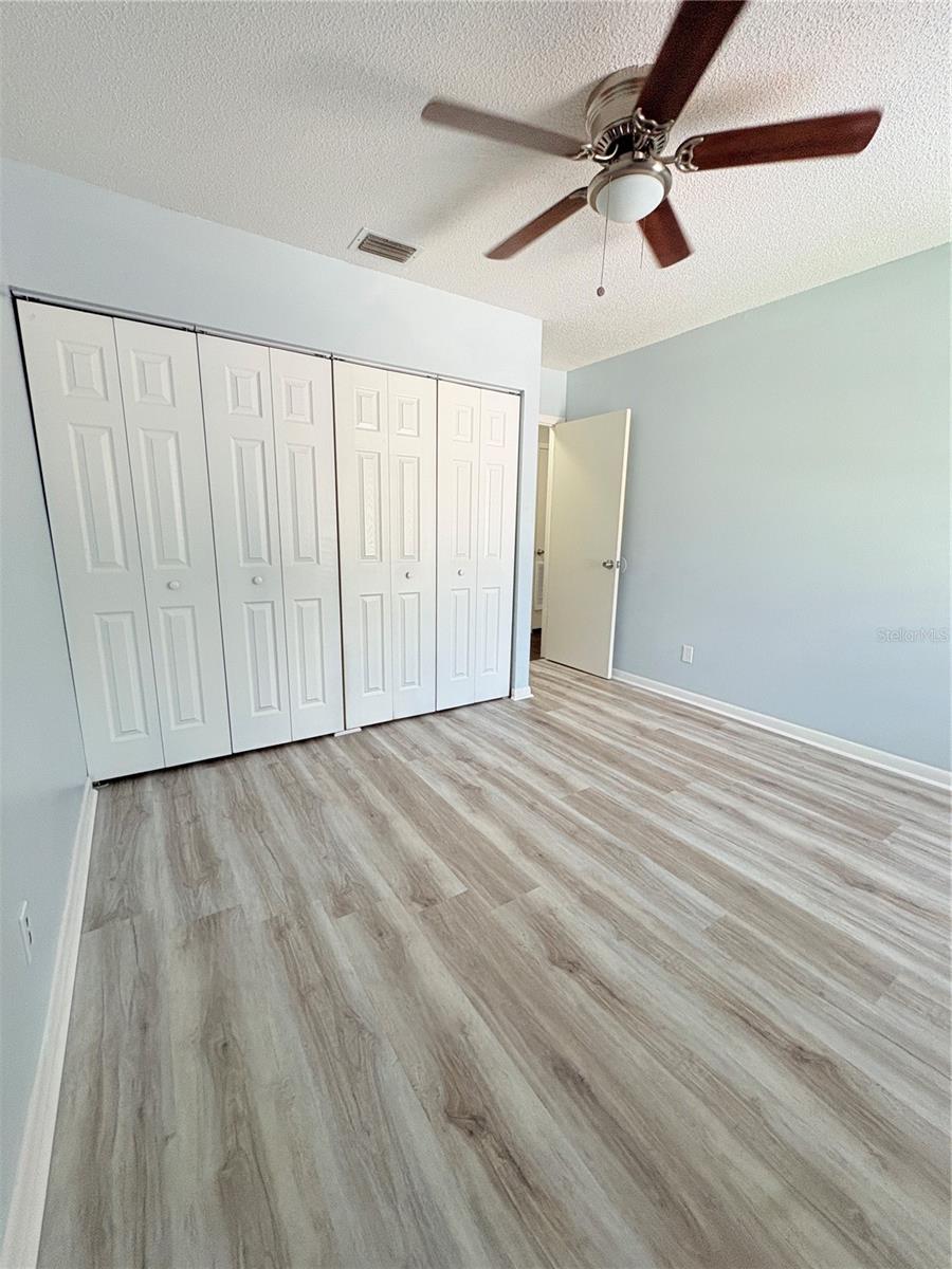 Image 9 of 20 For 851 Creekway Court