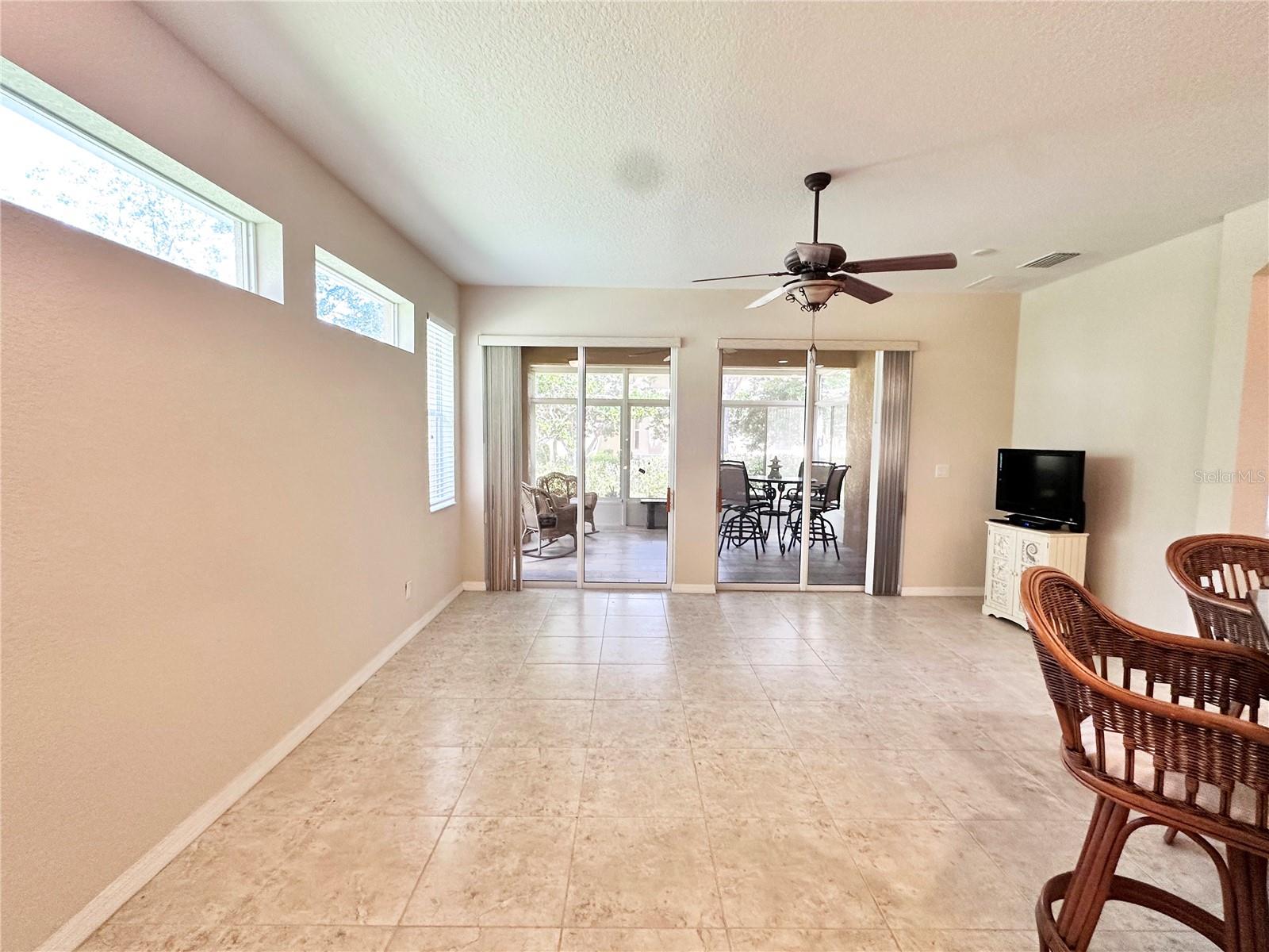 Image 3 of 25 For 2037 Sifield Greens Way