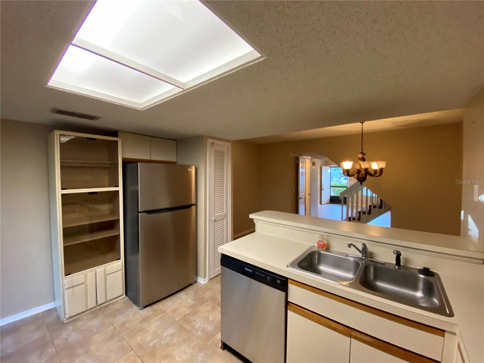 Image 15 of 49 For 2267 Fletchers Point Circle