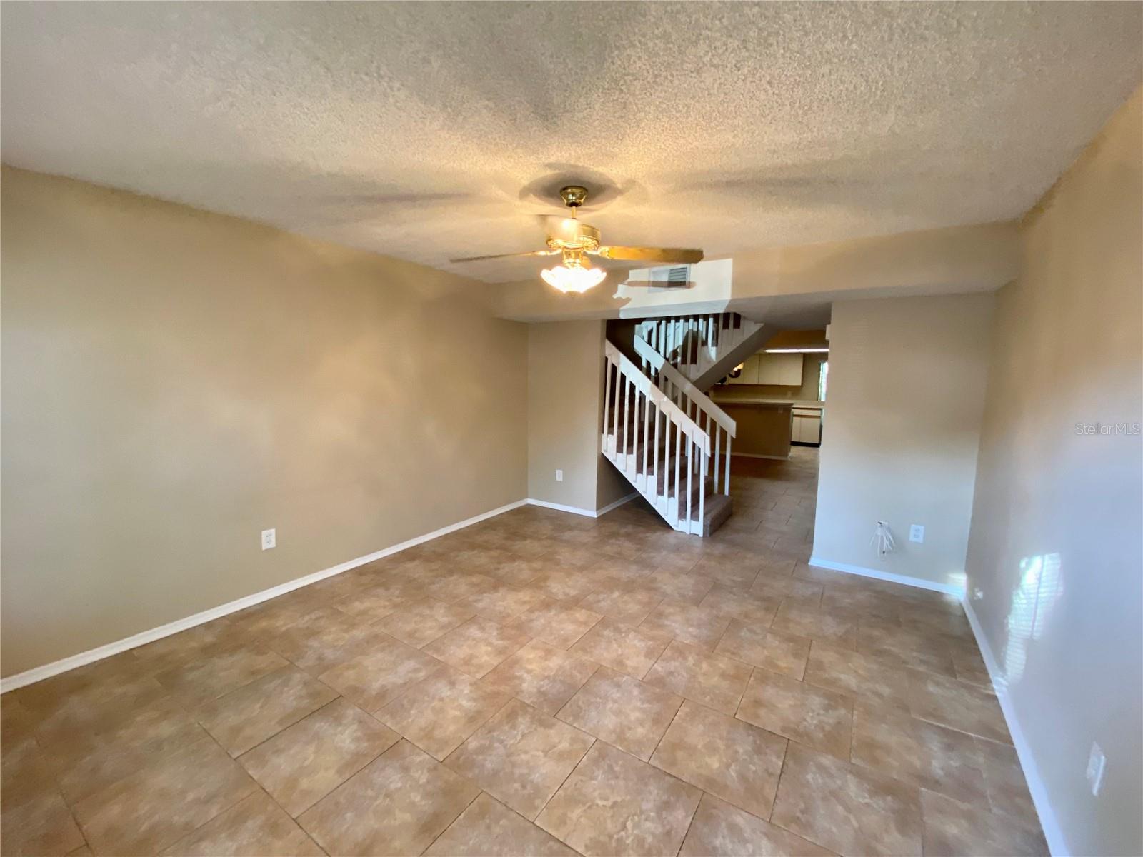 Image 4 of 49 For 2267 Fletchers Point Circle